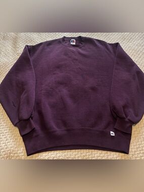 Vintage Russell Athletic Made in USA Purple Blank Crewneck Sweatshirt Size L